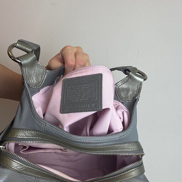 Coach Vintage Y2K Soho Grey Leather Hobo Shoulder Bag - Picture 8 of 8